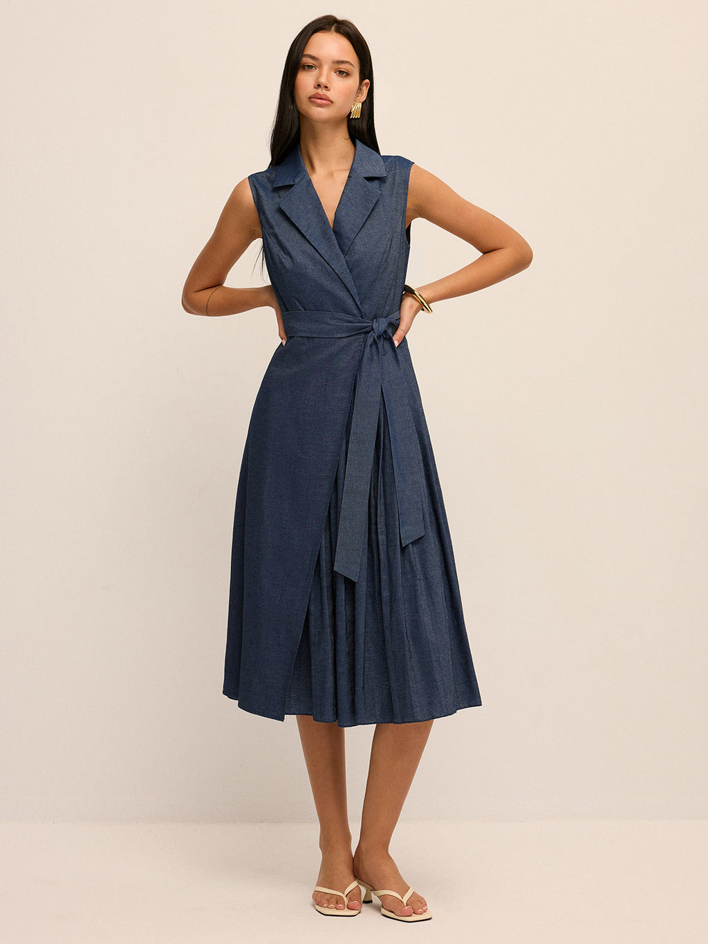 Blazer Yaka Kemerli Pileli Maxi Elbise