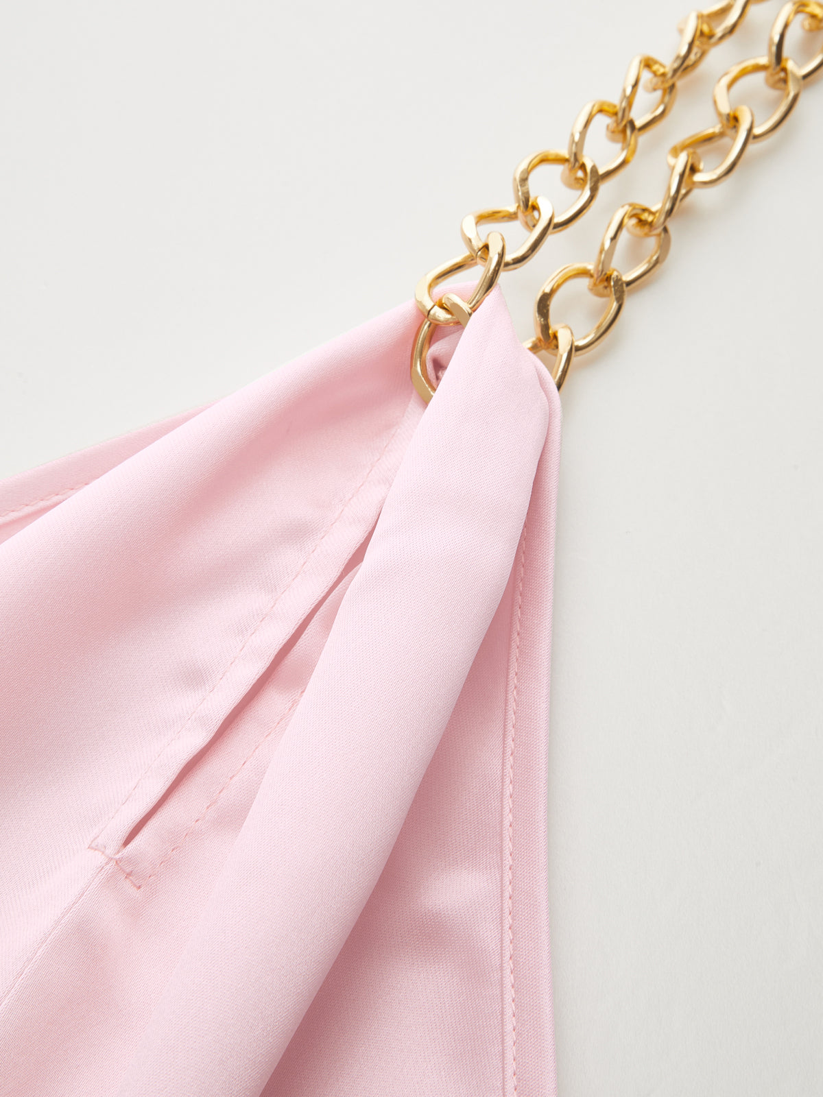 Zincir Halter Yaka Saten Maxi Elbise